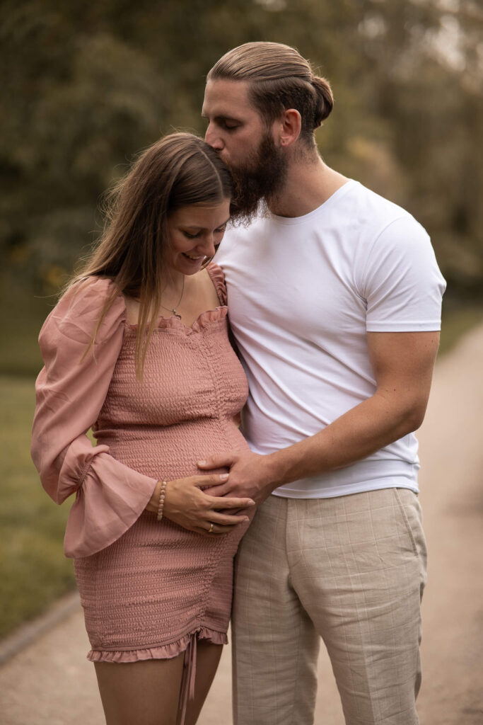 Babybauch Schwangerschaft Fotoshooting trier