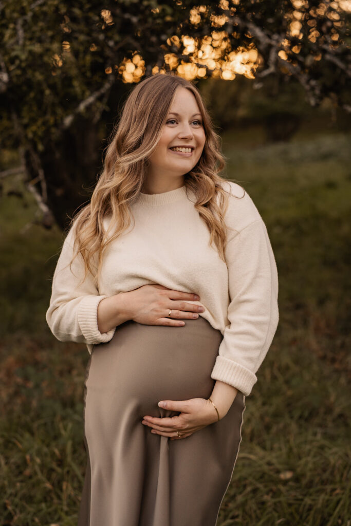 Babybauch Natur outdoor Trier
